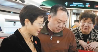 住陜全國政協委員向全國政協十四屆三次會議提交146件提案